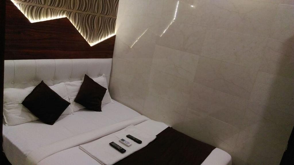 Hotel Palace Residency Bombay Eksteriør billede